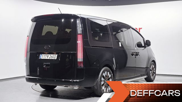 Hyundai STARIA L3.5 Lounge 9-Seater Inspiration купить на сайте DeffCars