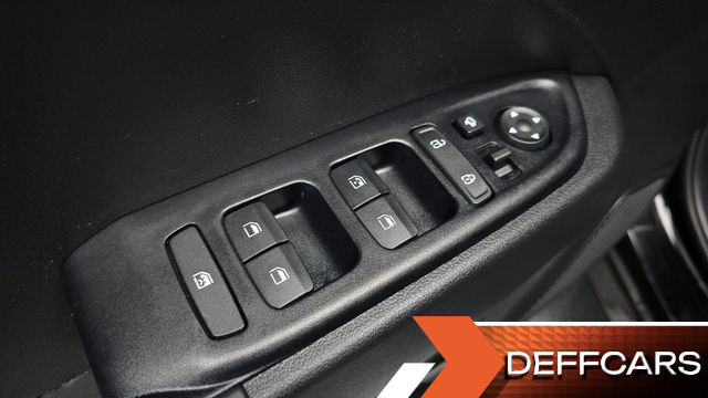 Hyundai VENUE 1.6 Flux купить на сайте DeffCars