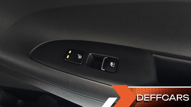 Hyundai GRANDEUR 2.5 Premium Choice купить на сайте DeffCars