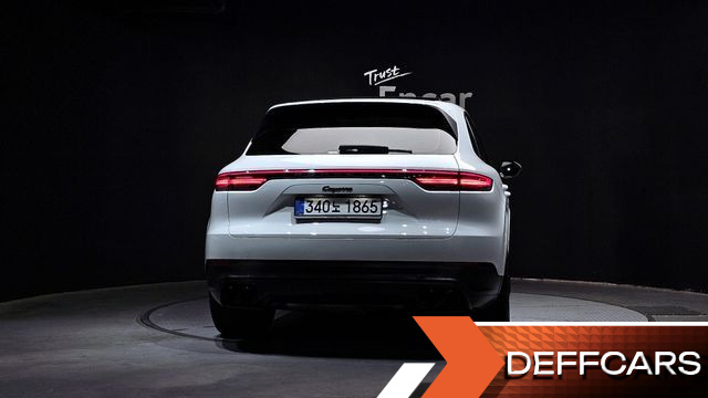 Porsche CAYENNE 3.0 E-Hybrid купить на сайте DeffCars