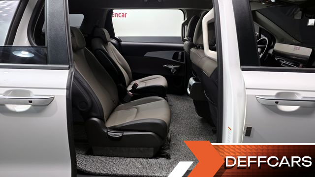 Kia CARNIVAL 9-Seater Prestige купить на сайте DeffCars
