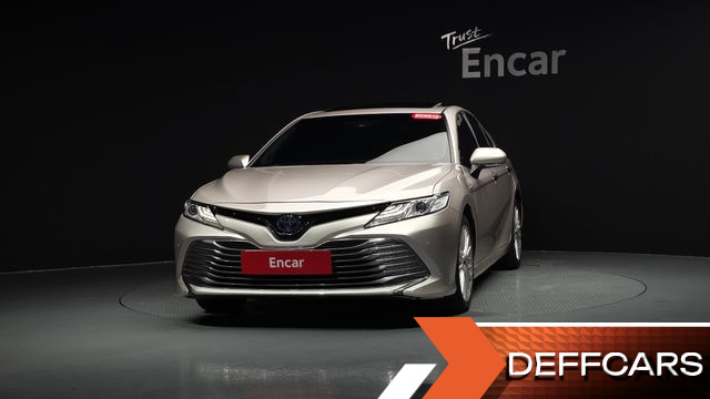 Toyota CAMRY 2.5 XLE Hybrid купить на сайте DeffCars