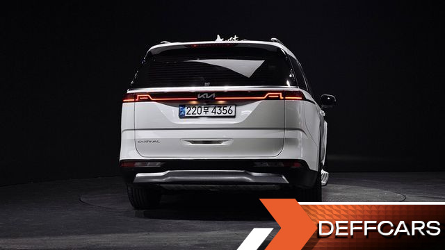 Kia CARNIVAL 9-Seater Signature купить на сайте DeffCars