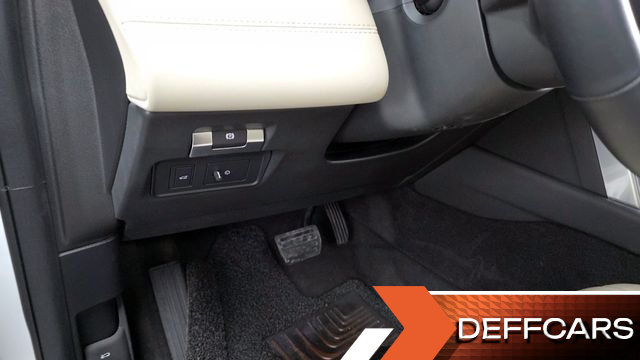 Land Rover DISCOVERY SPORT P250 SE купить на сайте DeffCars