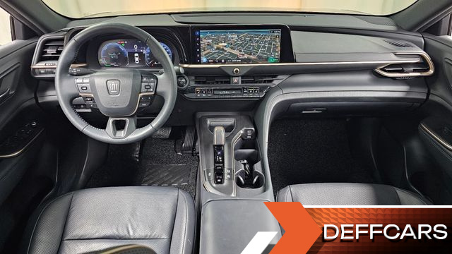 Toyota CROWN 2.5 4WD Hybrid купить на сайте DeffCars
