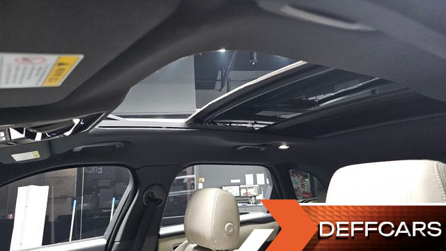 Land Rover RANGE ROVER VELAR 3.0 D300 R-Dynamic SE купить на сайте DeffCars