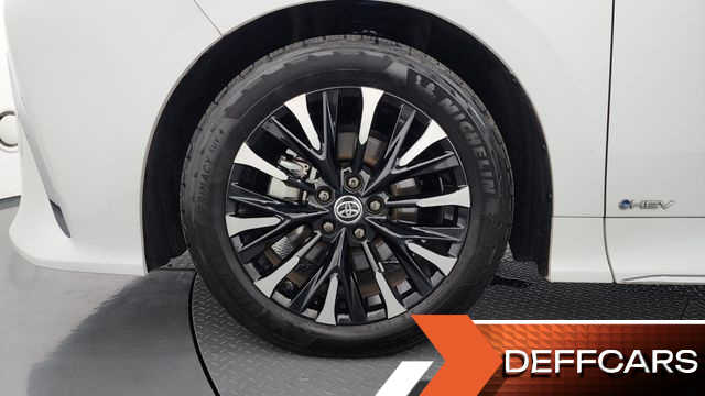 Toyota ALPHARD 2.5 HEV Executive AWD купить на сайте DeffCars
