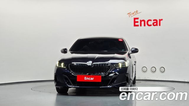 BMW 5-SERIES 530i xDrive M Sport купить на сайте DeffCars