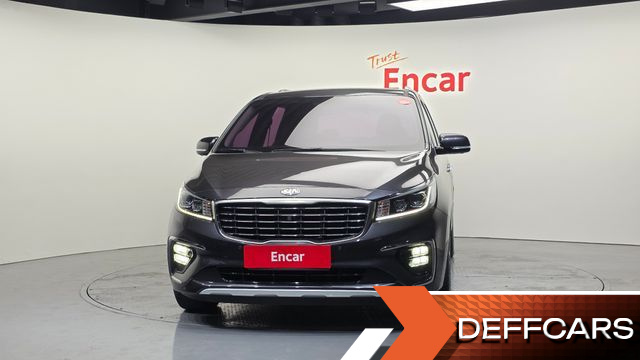 Kia CARNIVAL 9-Seater Noblesse Special купить на сайте DeffCars