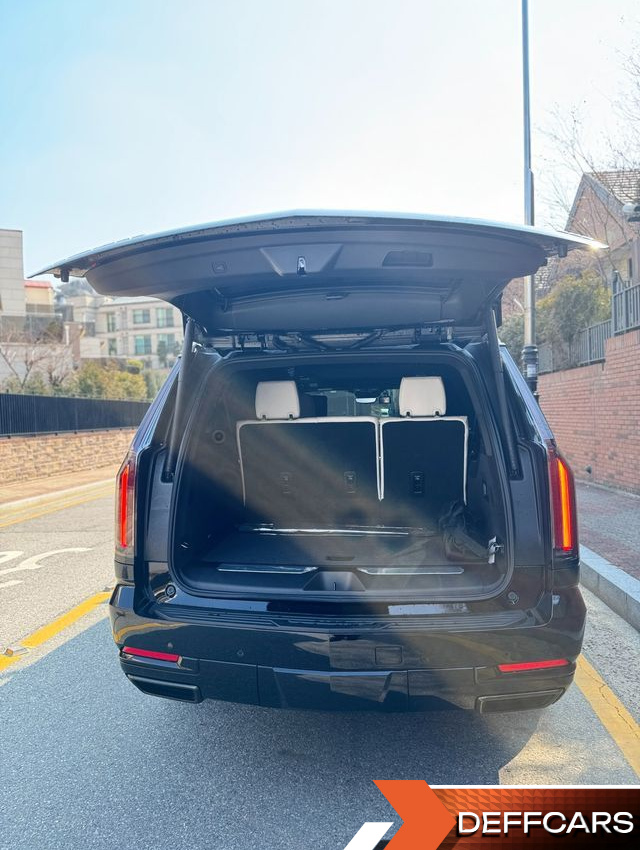 Cadillac ESCALADE 6.2 ESV ESV Sports Platinum купить на сайте DeffCars