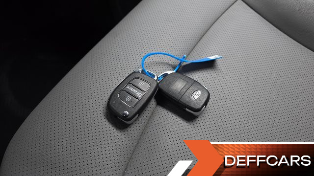 Hyundai STAREX Van 5-Seater Smart купить на сайте DeffCars