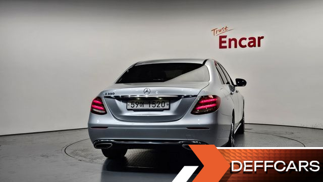 Mercedes E-CLASS E300 Avantgarde купить на сайте DeffCars