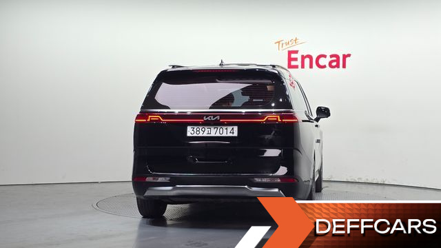 Kia CARNIVAL 9-Seater Signature купить на сайте DeffCars