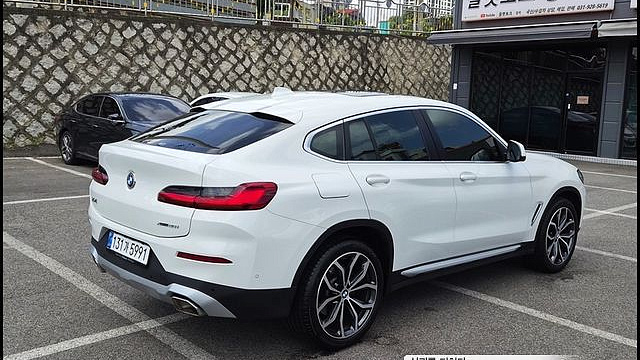 BMW X4 xDrive20i xLine купить на сайте DeffCars