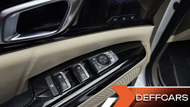 Kia CARNIVAL 7-Seater Signature купить на сайте DeffCars
