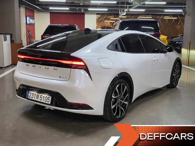 Toyota PRIUS 2.0 PHEV XSE купить на сайте DeffCars