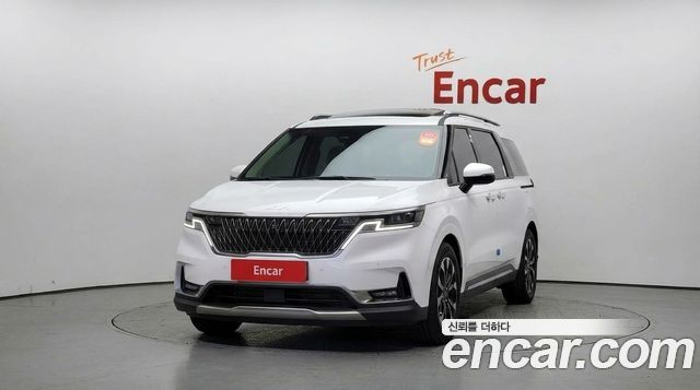 Kia CARNIVAL Gasoline 9-Seater Signature купить на сайте DeffCars