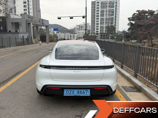 Porsche TAYCAN Base купить на сайте DeffCars