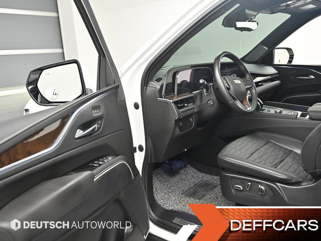 Cadillac ESCALADE 6.2 Premium Luxury Platinum купить на сайте DeffCars