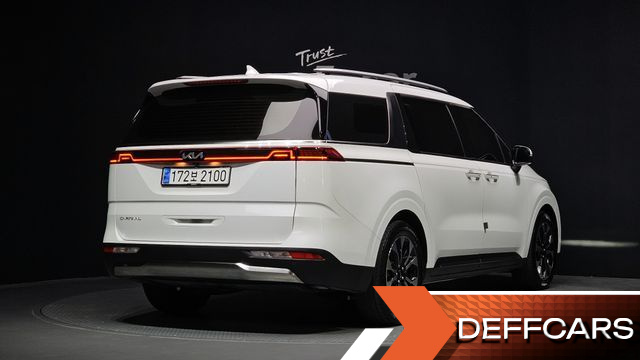 Kia CARNIVAL Gasoline 9-Seater Signature купить на сайте DeffCars