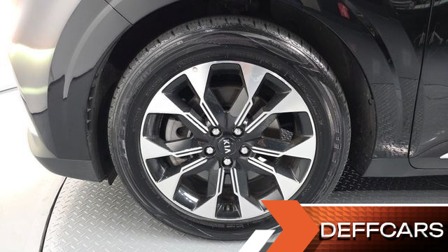 Kia CARNIVAL 9-Seater Signature купить на сайте DeffCars