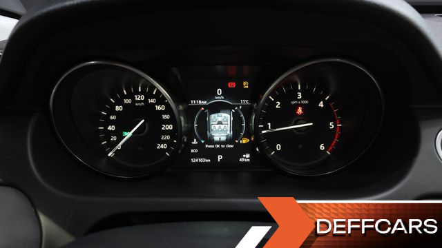 Land Rover DISCOVERY SPORT 2.0 TD4 SE купить на сайте DeffCars