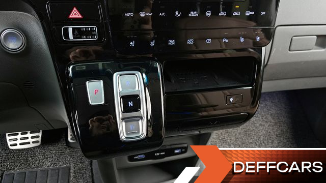 Hyundai STARIA 4WD Lounge 9-Seater Inspiration купить на сайте DeffCars