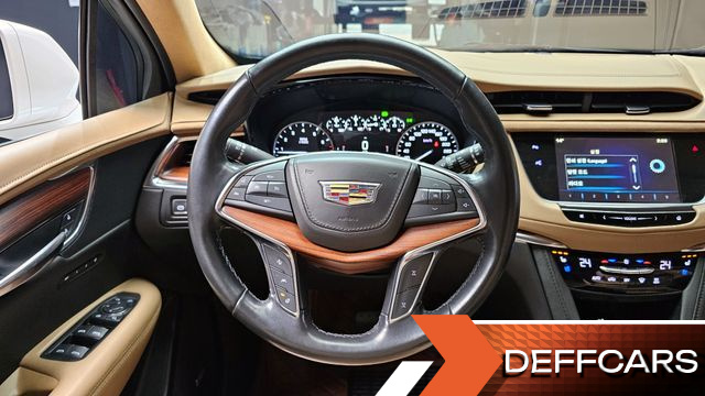 Cadillac XT5 3.6 Platinum купить на сайте DeffCars