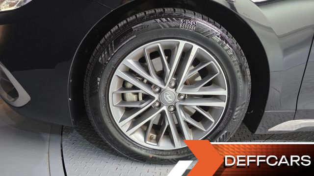 Hyundai GRANDEUR 2.2 Diesel Premium купить на сайте DeffCars