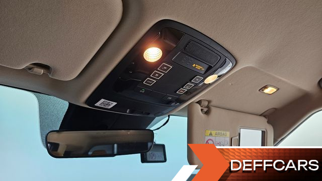 Kia CARNIVAL 9-Seater Signature купить на сайте DeffCars