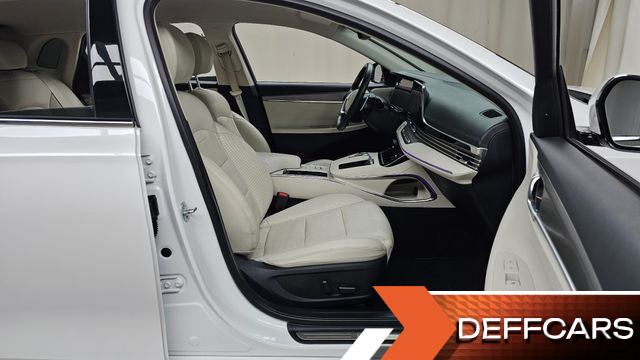 Hyundai GRANDEUR 2.5 Le Blanc купить на сайте DeffCars