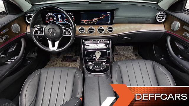 Mercedes E-CLASS E300 Exclusive купить на сайте DeffCars