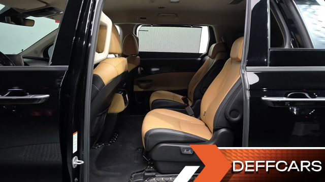 Kia CARNIVAL 9-Seater Signature купить на сайте DeffCars