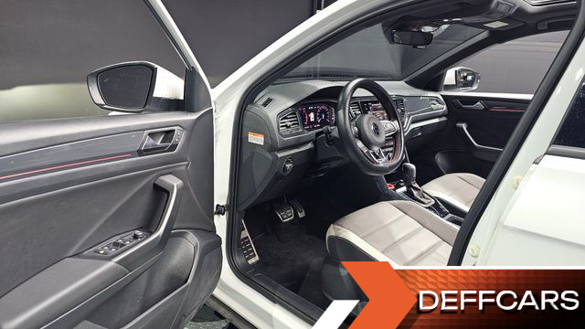 Volkswagen T-ROC 2.0 TDI Premium купить на сайте DeffCars