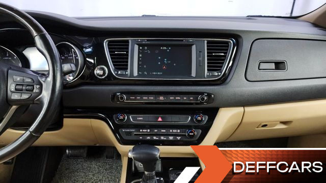 Kia CARNIVAL 9-Seater Noblesse Special купить на сайте DeffCars