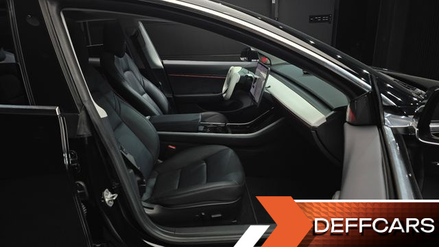 Tesla MODEL 3 Long Range AWD купить на сайте DeffCars