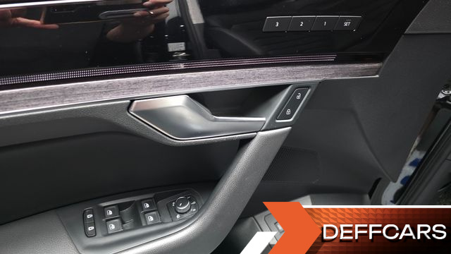 Volkswagen TOUAREG 3.0 TDI Premium купить на сайте DeffCars