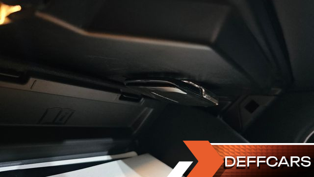 Land Rover DISCOVERY SPORT P250 SE купить на сайте DeffCars