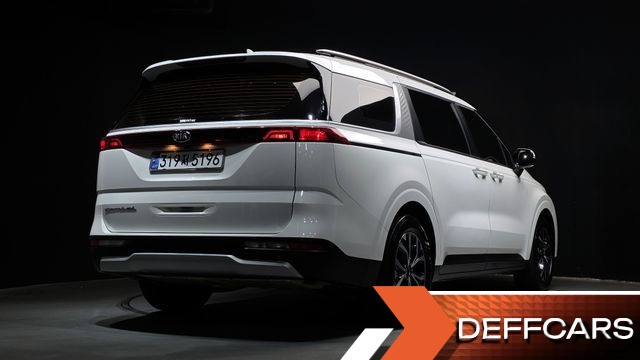 Kia CARNIVAL 9-Seater Prestige купить на сайте DeffCars