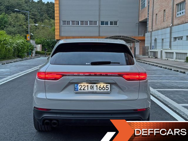 Porsche CAYENNE 3.0 PLATINUM EDITION купить на сайте DeffCars