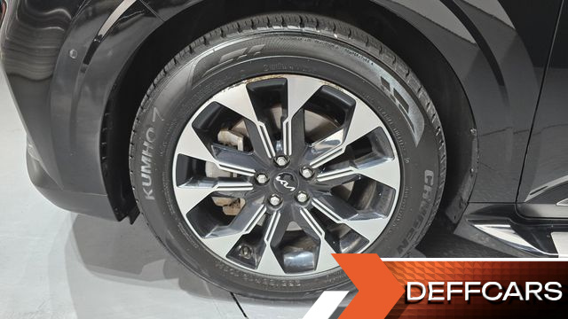 Kia CARNIVAL 9-Seater Signature купить на сайте DeffCars