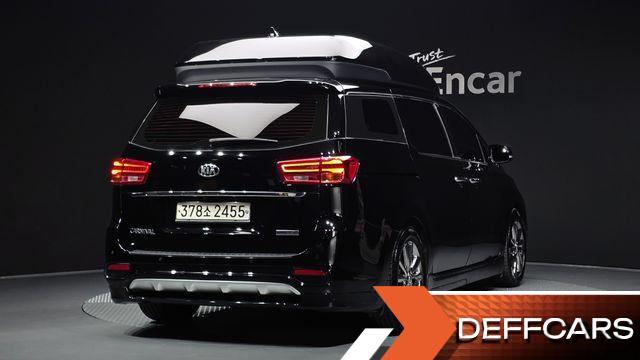 Kia CARNIVAL 9-Seater Hi-Limousine Prestige купить на сайте DeffCars