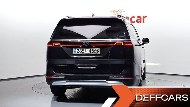Kia CARNIVAL 9-Seater Noblesse купить на сайте DeffCars