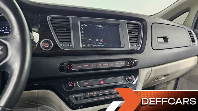 Kia CARNIVAL 9-Seater Noblesse Special купить на сайте DeffCars