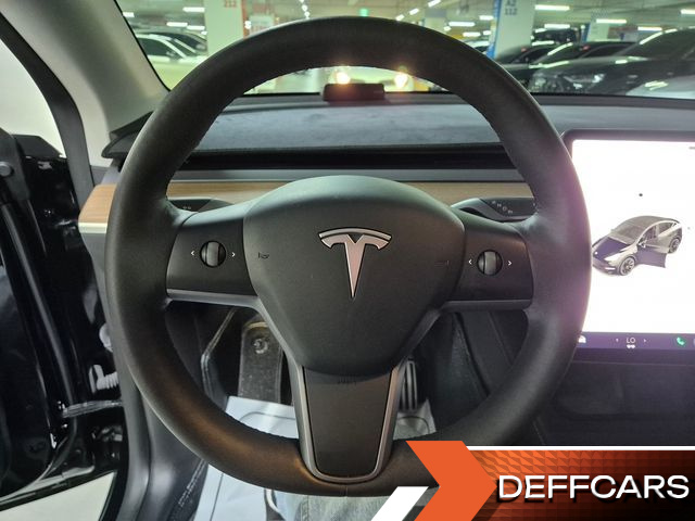 Tesla MODEL Y Standard Range RWD купить на сайте DeffCars