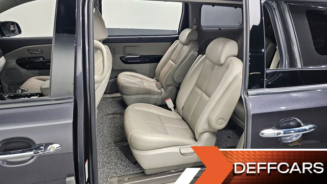 Kia CARNIVAL 9-Seater Noblesse Special купить на сайте DeffCars
