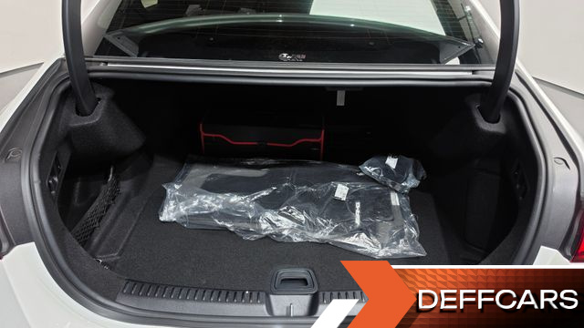Mercedes E-CLASS E300 4MATIC AMG Line купить на сайте DeffCars