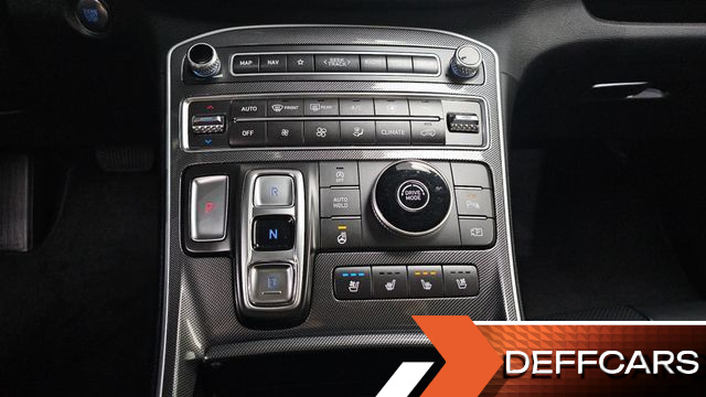 Hyundai SANTAFE Diesel 2.2 2WD Prestige купить на сайте DeffCars