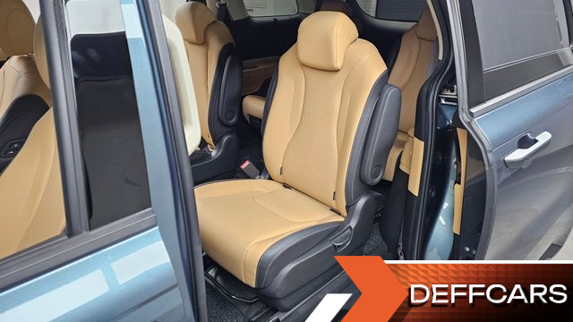 Kia CARNIVAL 9-Seater Signature купить на сайте DeffCars