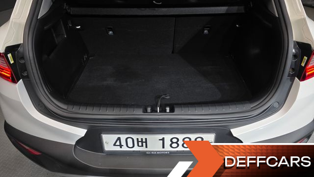 Kia STONIC 1.4 Prestige купить на сайте DeffCars